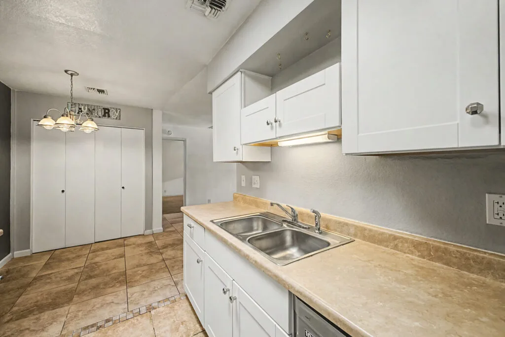 Kitchen cabinets and counters at 408 W Pontiac Dr Unit 6 Phoenix AZ